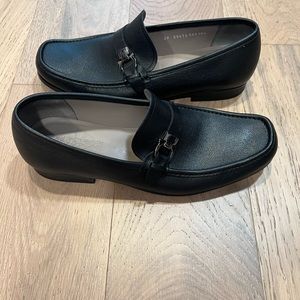 Ferragamo Men’s Black loafers size 10.5